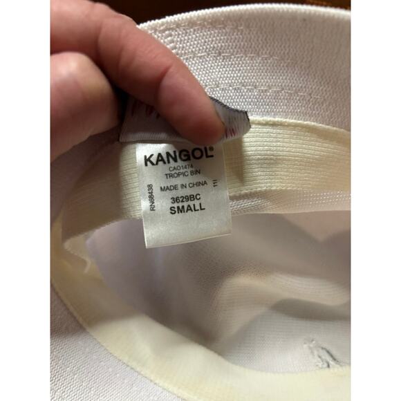 Kangol Tropic Bin bucket hat size small in classic white - Picture 6 of 6